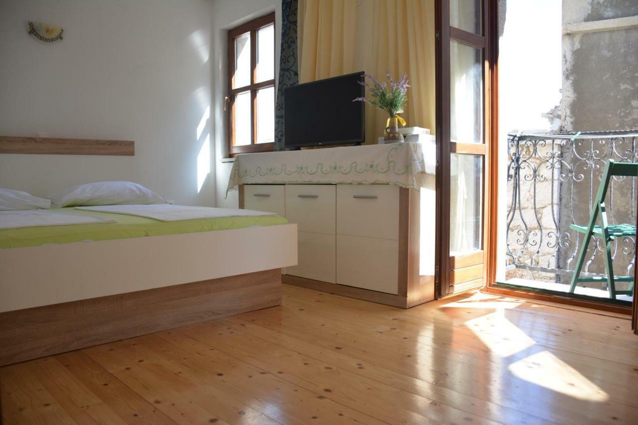 Linda Apartment